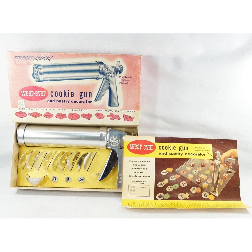 Vintage Wear-Ever Cookie Gun & Pastry Decorator in Box Complete‎ w/ Instructions